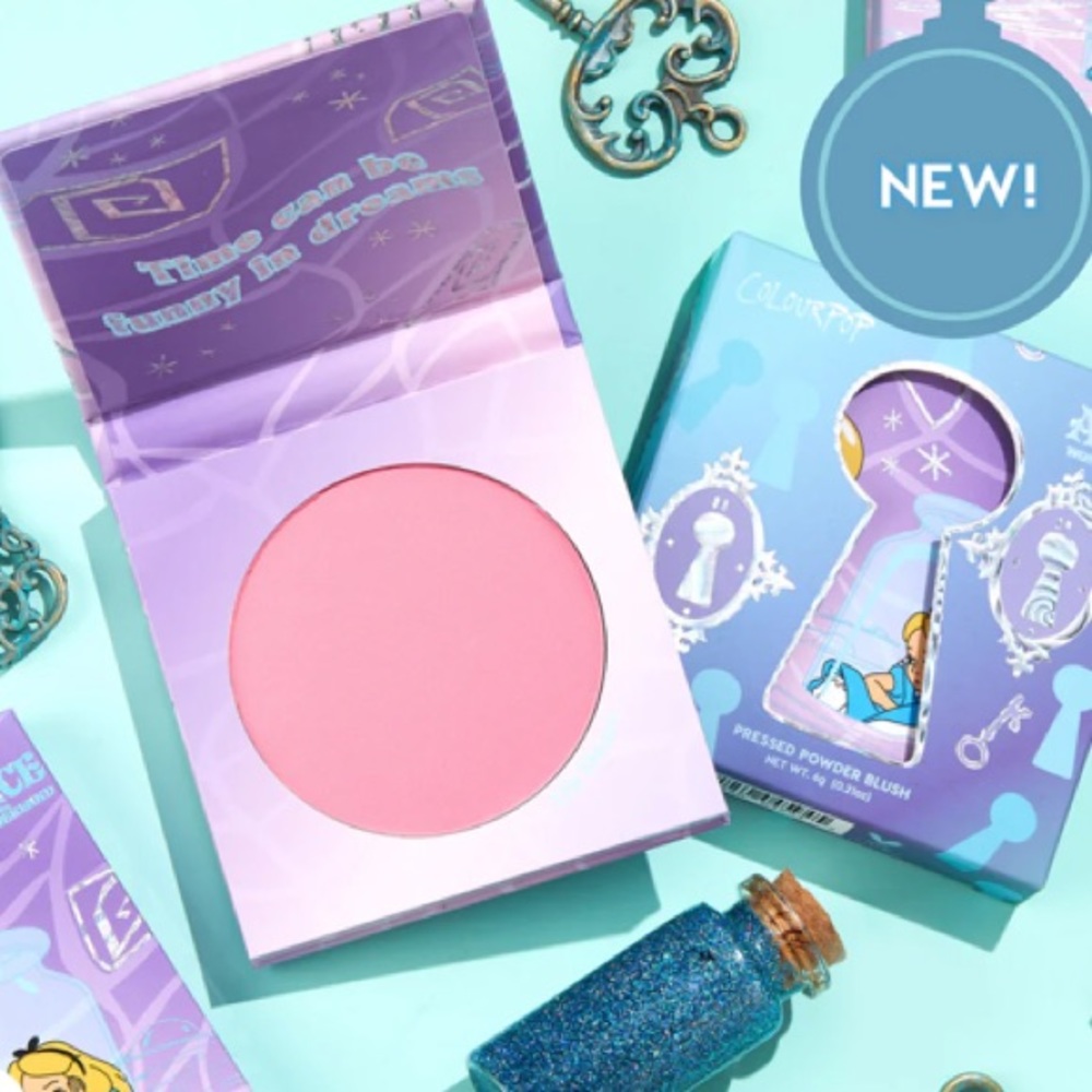 🗝ALICE IN WONDERLAND OH DESR PRESSED POWDER BLUSH - Picture 1 of 5